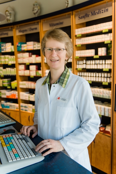 Pharmazeutisch-technische Assistentin Christa Hinrichs